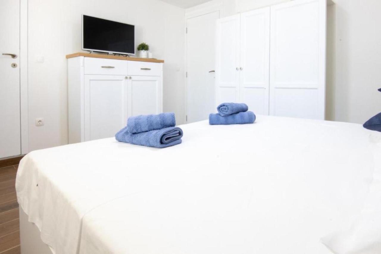 Villa Dvori Stipanovi With Heated Pool And Jacuzzi Donje Rascane Esterno foto